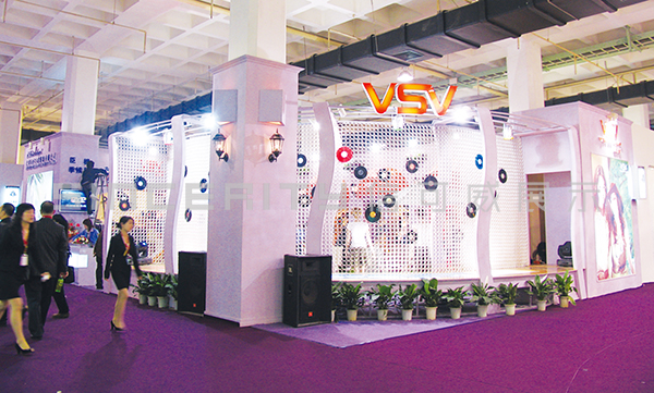 vsv服裝展展臺設(shè)計現(xiàn)場圖 vsv服裝展展臺設(shè)計現(xiàn)場圖